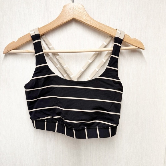Lululemon Energy Bra in Cayman Stripe & Mojave Tan, Size 8 - Picture 3 of 8